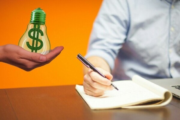 Kiếm tiền từ việc viết lách có dễ dàng ? Kiếm tiền từ việc viết lách có dễ dàng ?