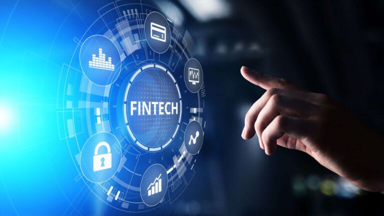 Tương lai ngành tài chính: Sự trỗi dậy của Fintech hay sức mạnh của Ngân hàng?
