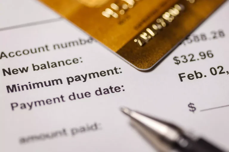 Cách Đọc Hiểu Bảng Sao Kê Thẻ Tín Dụng Chi Tiết Từ A-Z Cho Người Mới